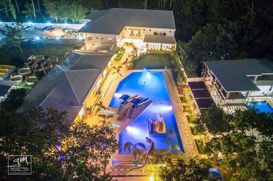 Alona's Summer Breeze Resort Hotel